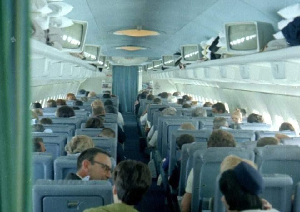 Pan Am Boeing 707 cabin | Aircraft interiors, Airline interiors, Vintage  airlines